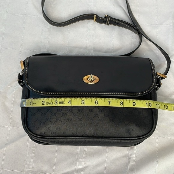 Vintage Gucci Black Monogram GG Leather Flap Turnlock Crossbody Bag - Picture 12 of 17